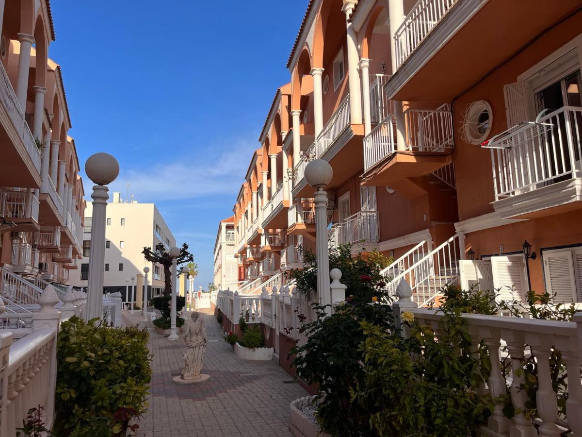 Apj Emperadores Apartment With Swimming Pool, 100 M From Beach La Mata La Mata  Buitenkant foto